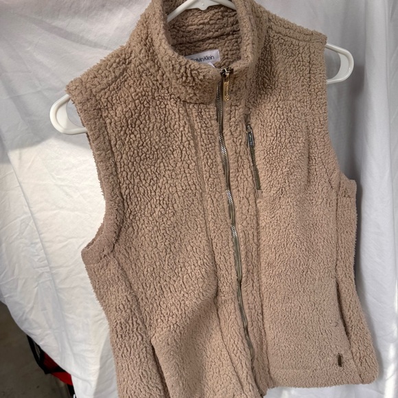 Calvin Klein Women's Beige Sherpa Fleece Vest - Picture 5 of 5